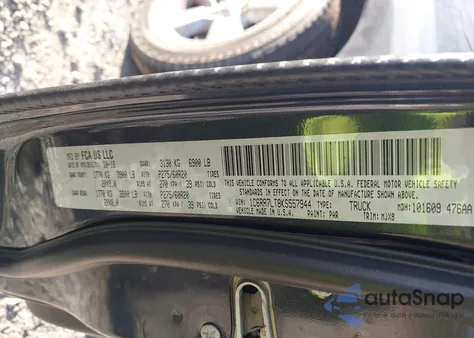 2019 Ram 1500 Classic Big Horn 4X4 5'7 Box z USA, uszkodzony, nr VIN 1C6RR7LT8KS557944